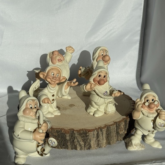 Lenox Disney Showcase Collection Snow White Dwarves w/Crystals 90's 6 Dwarfs